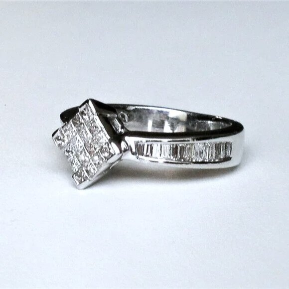 14K White Gold Princess Cut Baguette Diamond Invisible Setting Engagement Ring P